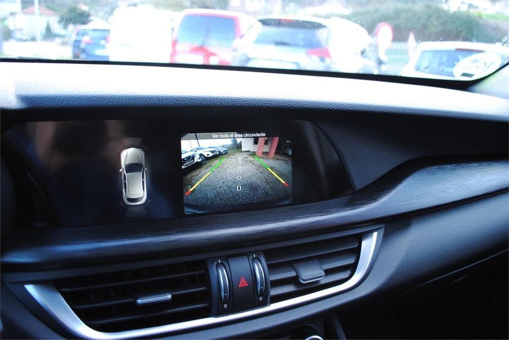 Foto 21 ALFA ROMEO STELVIO