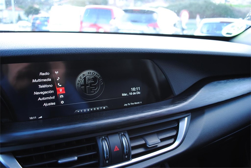 Foto 25 ALFA ROMEO STELVIO