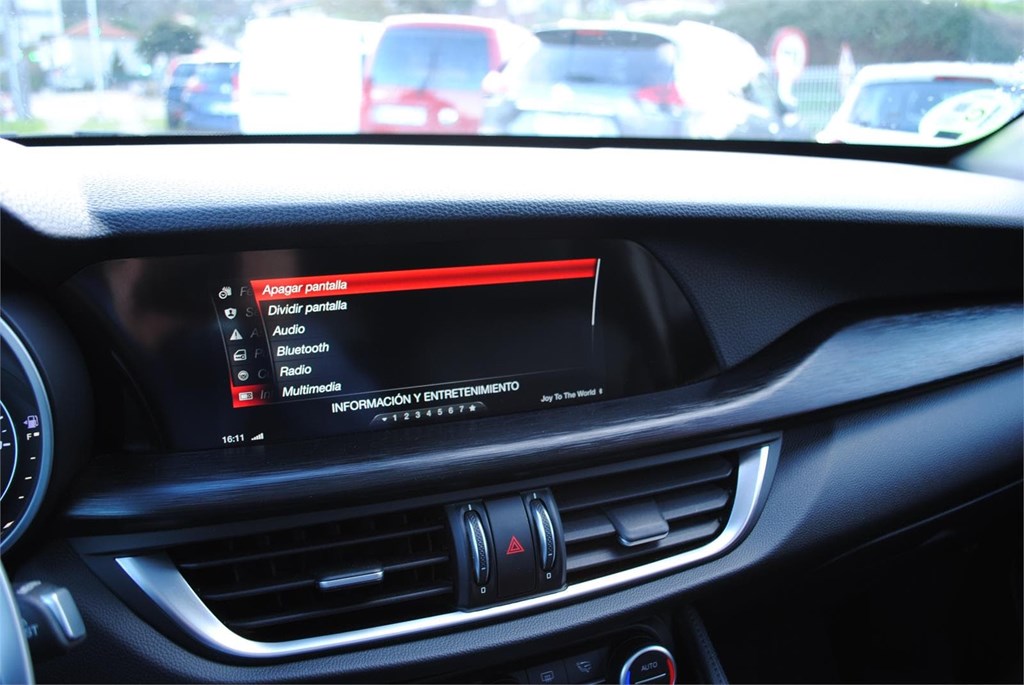 Foto 26 ALFA ROMEO STELVIO