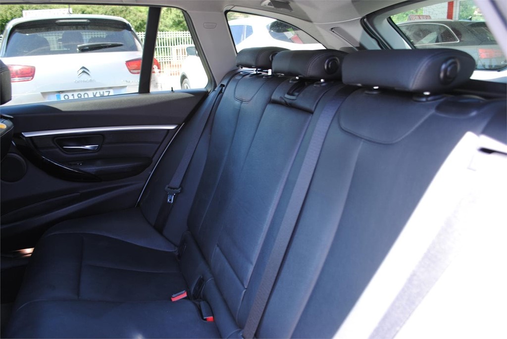 Foto 13 BMW 320 D TOURING