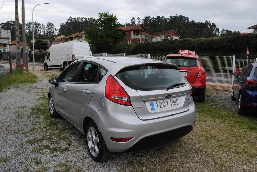 Foto 5 FORD FIESTA