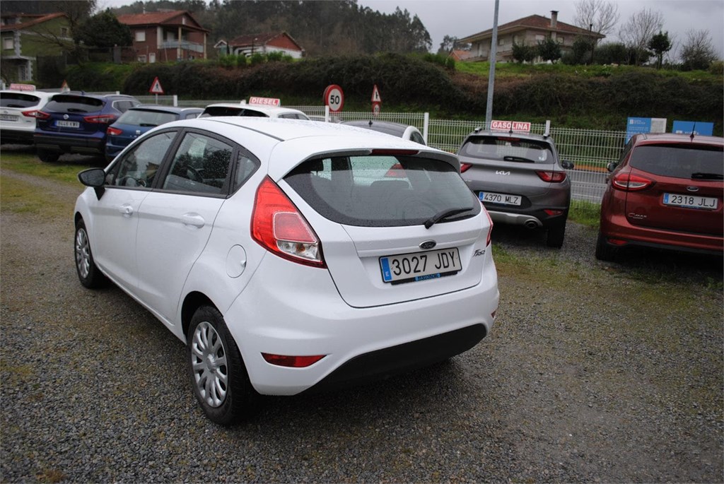 Foto 4 FORD FIESTA