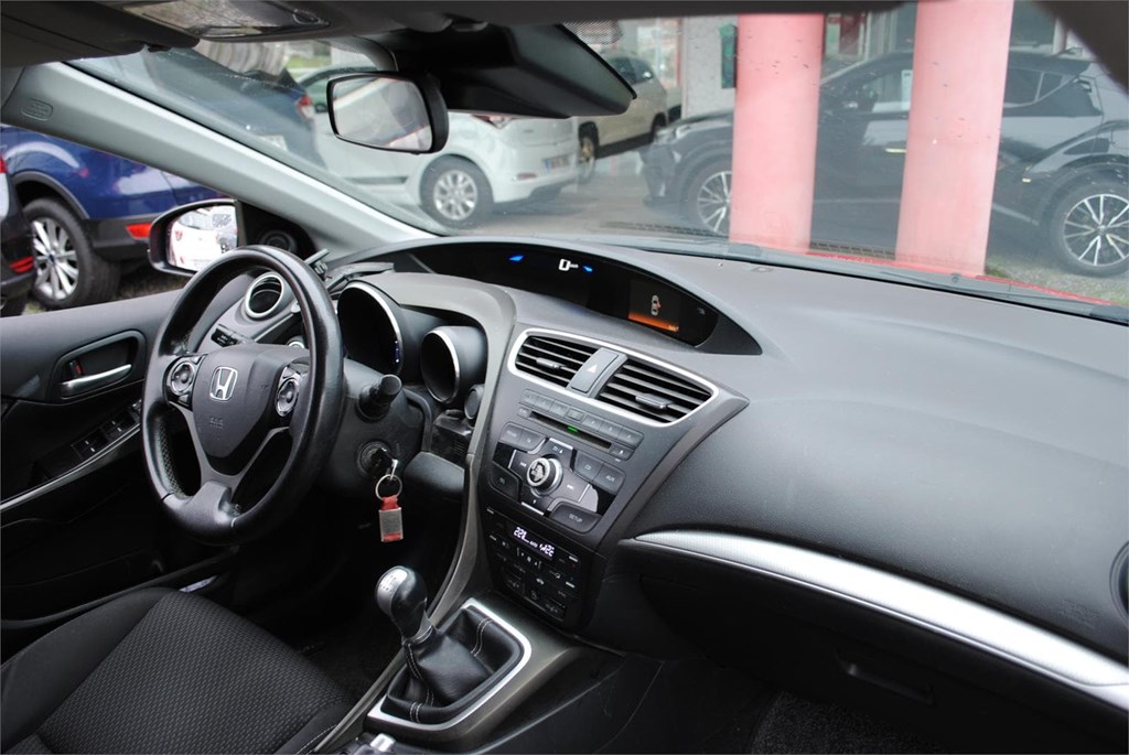 Foto 8 HONDA CIVIC 1.6 CDTI 120 CV 