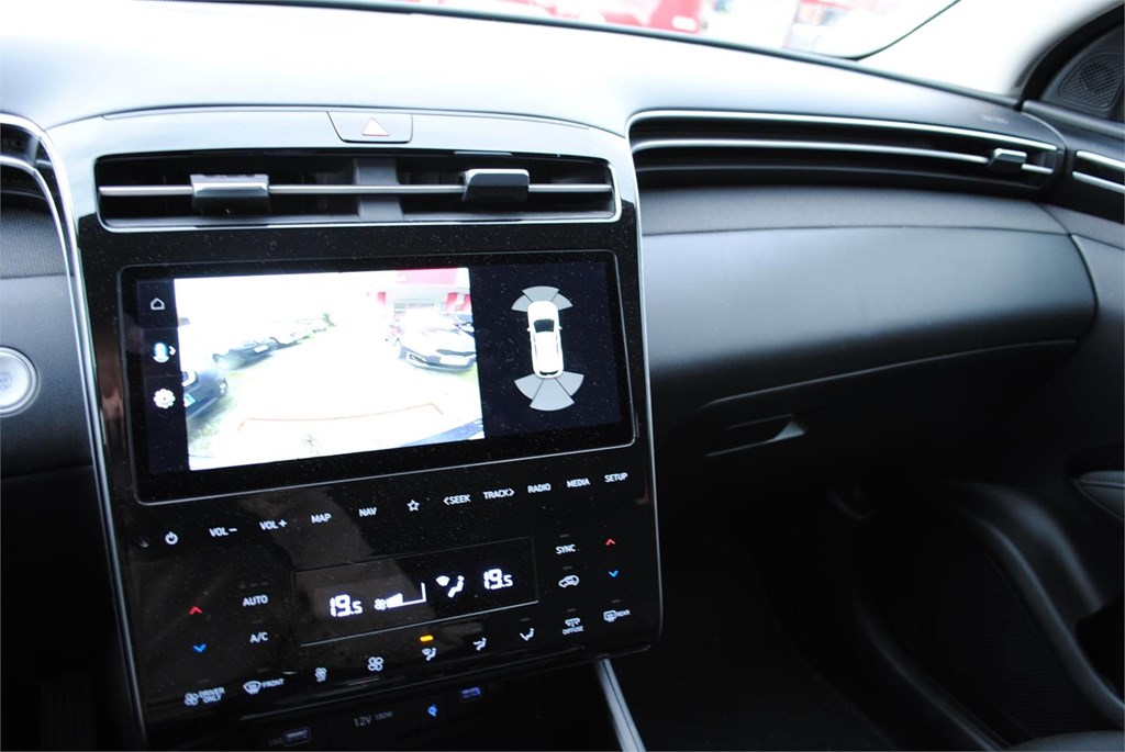 Foto 13 HYUNDAI TUCSSÓN 1.6 TGI HYBRID 230 CV TECNO