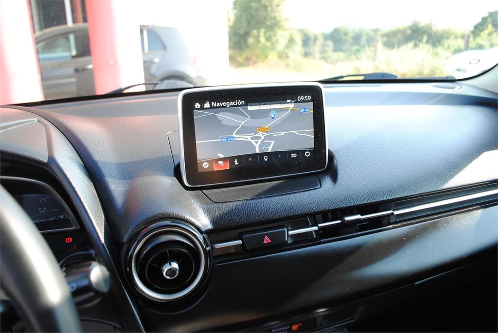 Foto 10 MAZDA 2