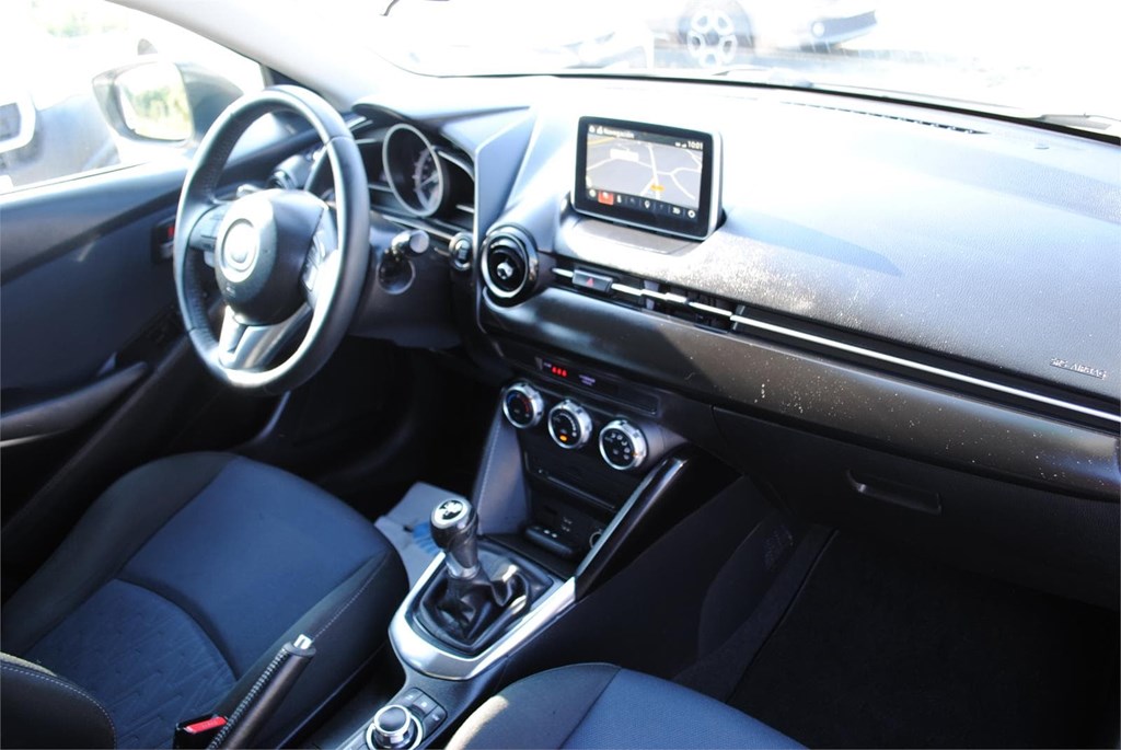 Foto 15 MAZDA 2
