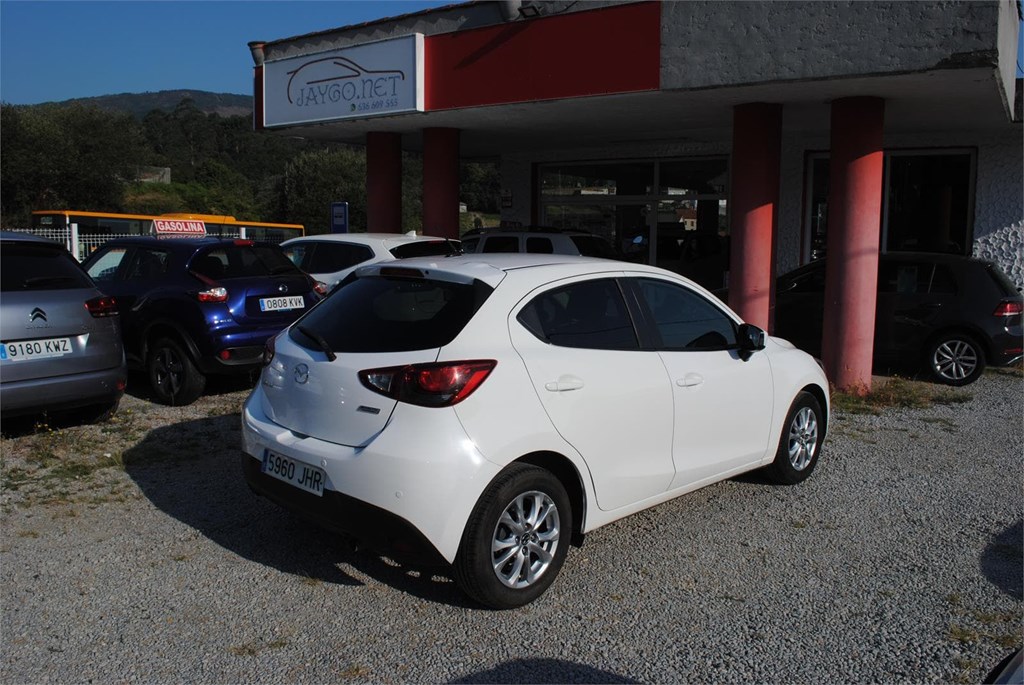 Foto 3 MAZDA 2