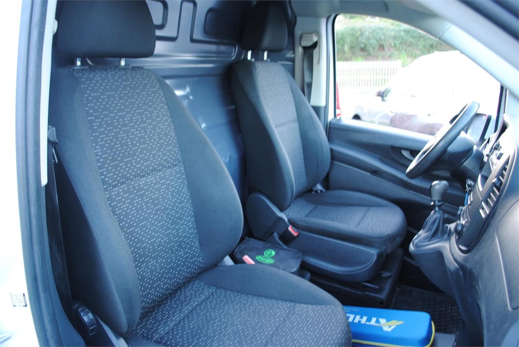 Foto 10 MERCEDES BENZ