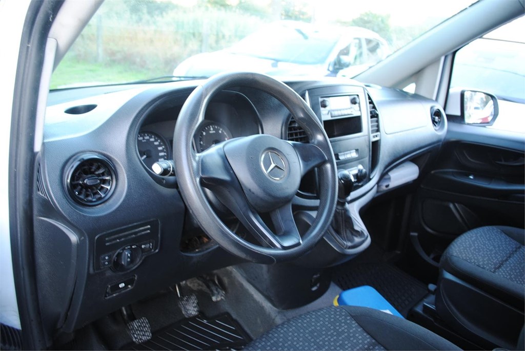 Foto 13 MERCEDES BENZ