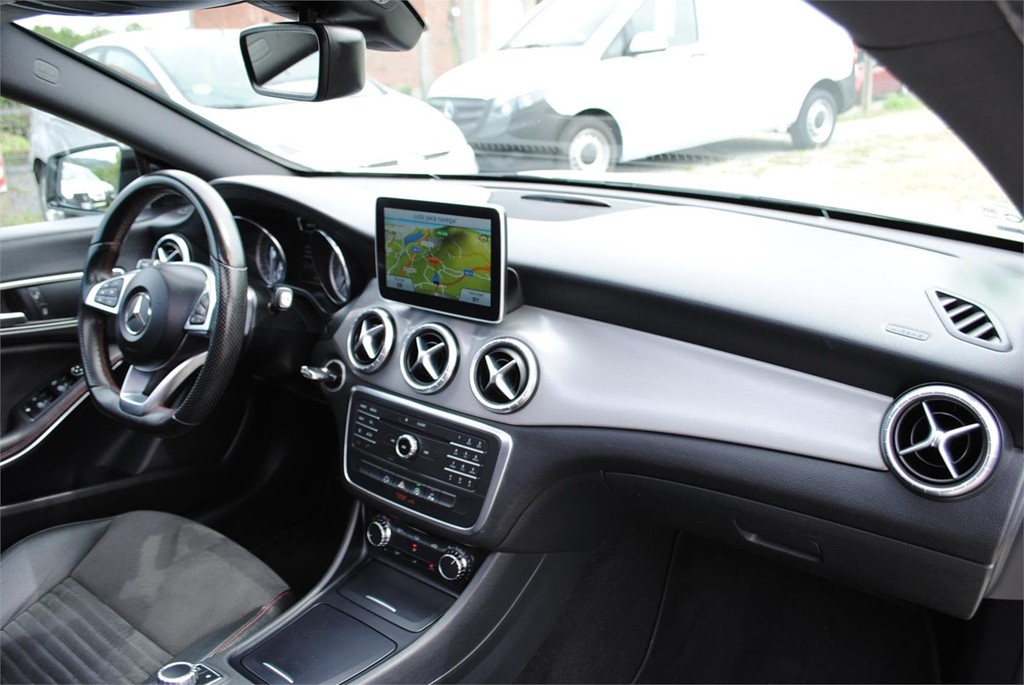 Foto 24 MERCEDES CLA SHOOTING BRAKE