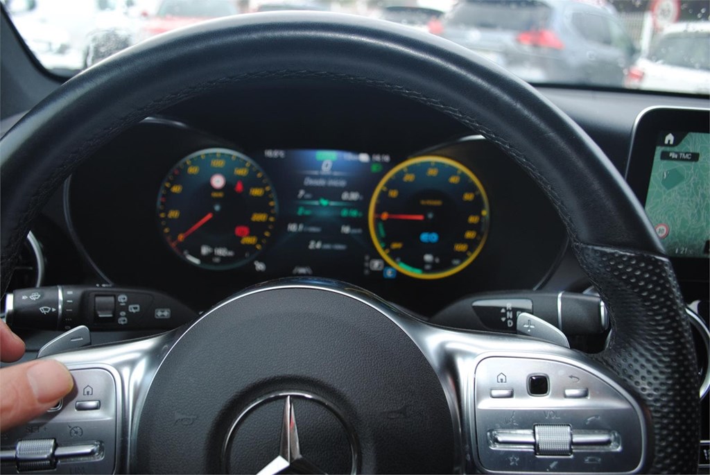 Foto 11 MERCEDES GLC 300 De AMG line