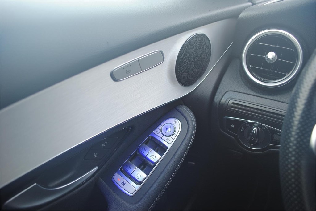 Foto 14 MERCEDES GLC 300 De AMG line