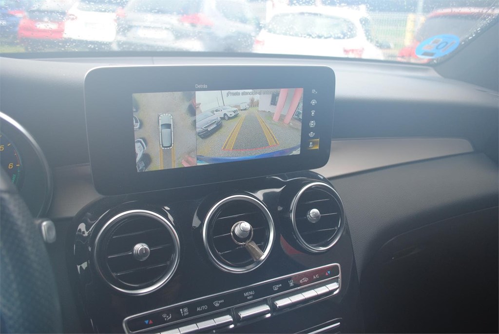 Foto 15 MERCEDES GLC 300 De AMG line