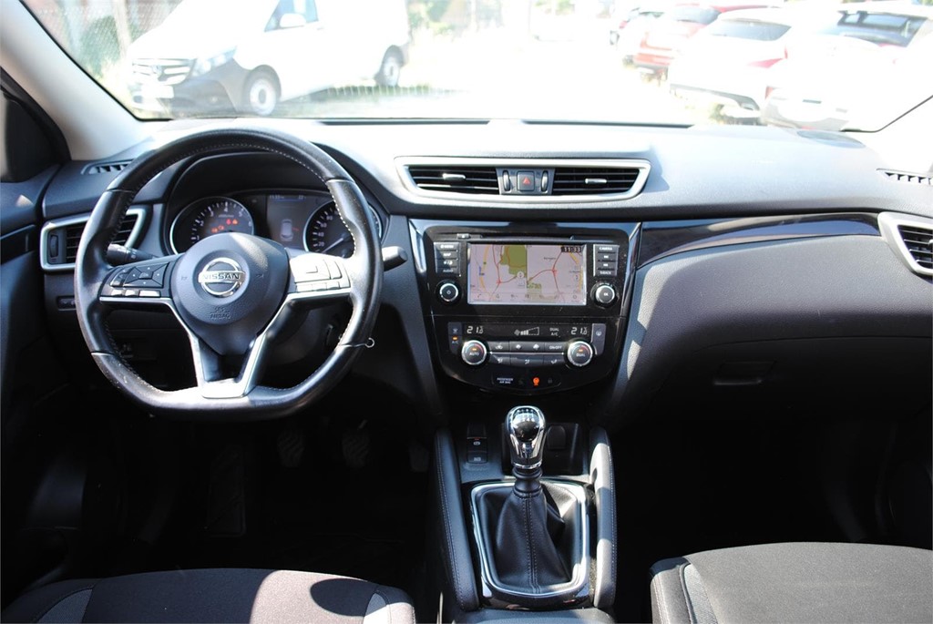 Foto 13 NISSAN QASHQAI 1.3 DGI 140 CV 