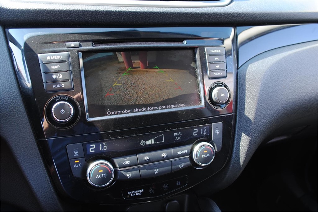 Foto 16 NISSAN QASHQAI 1.3 DGI 140 CV 
