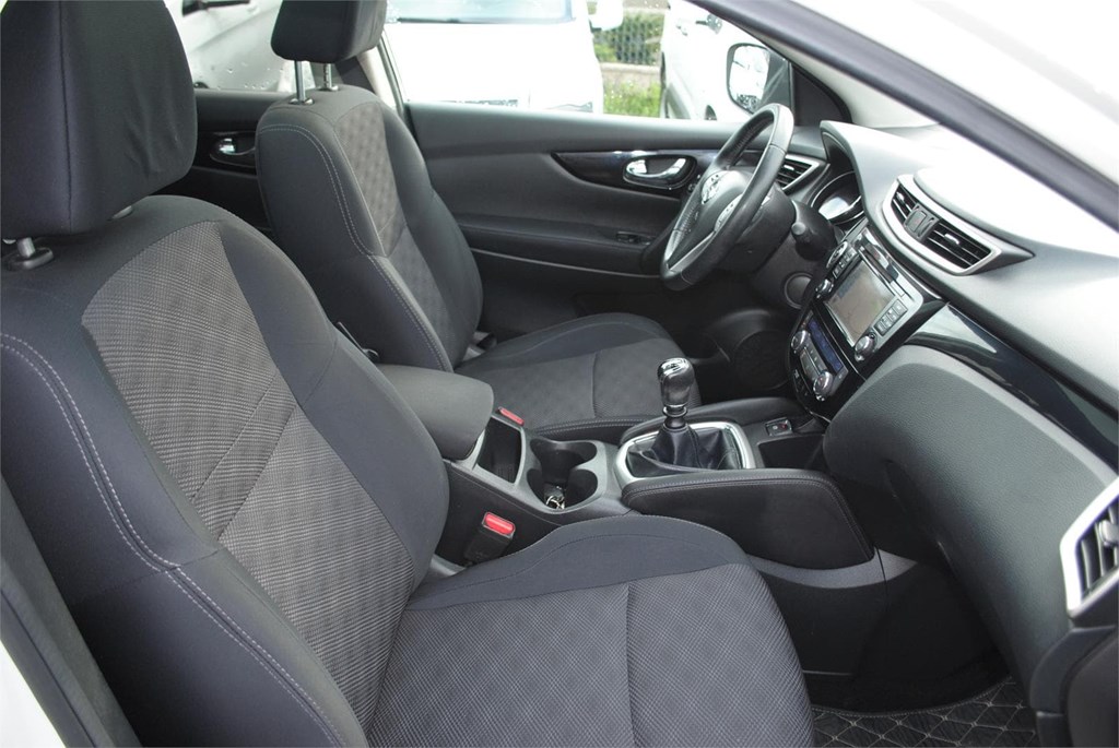 Foto 15 NISSAN QASHQAI 1.5 DCI N CONNECTA 