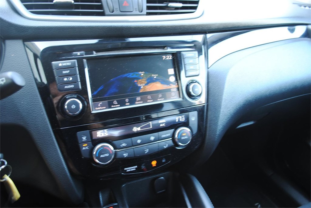 Foto 6 NISSAN QASQAI ACENTA DCI 150 CV 