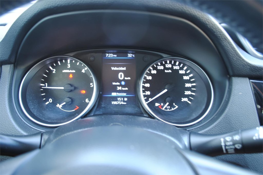 Foto 8 NISSAN QASQAI ACENTA DCI 150 CV 