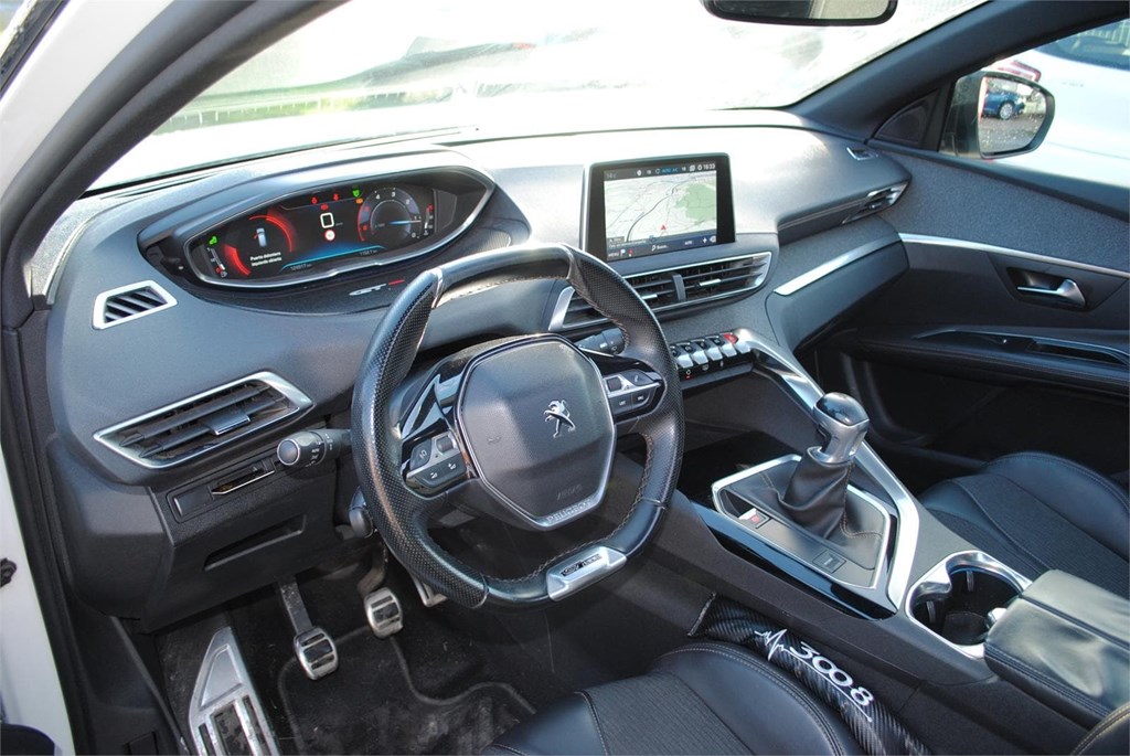 Foto 22 PEUGEOT 3008 1.5 HDI 130 CV