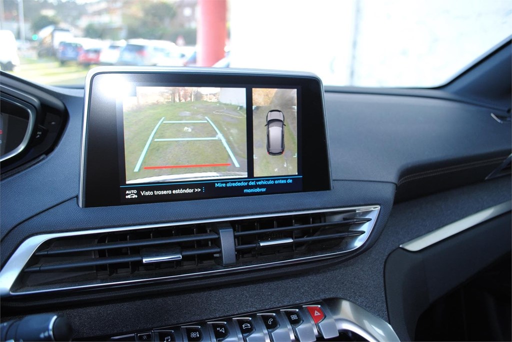 Foto 25 PEUGEOT 3008 1.5 HDI 130 CV