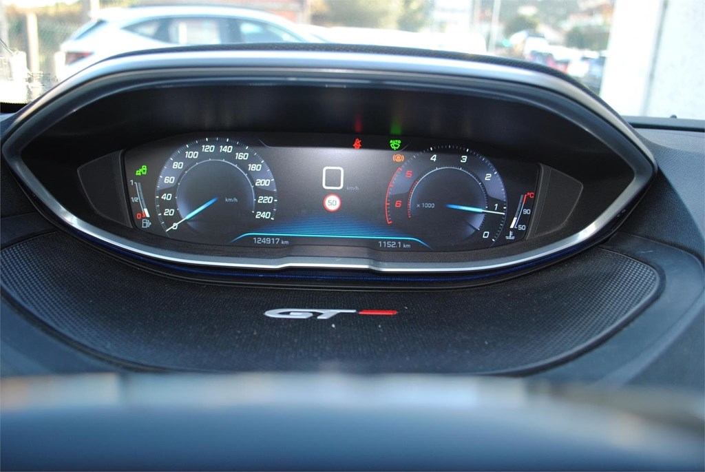 Foto 28 PEUGEOT 3008 1.5 HDI 130 CV