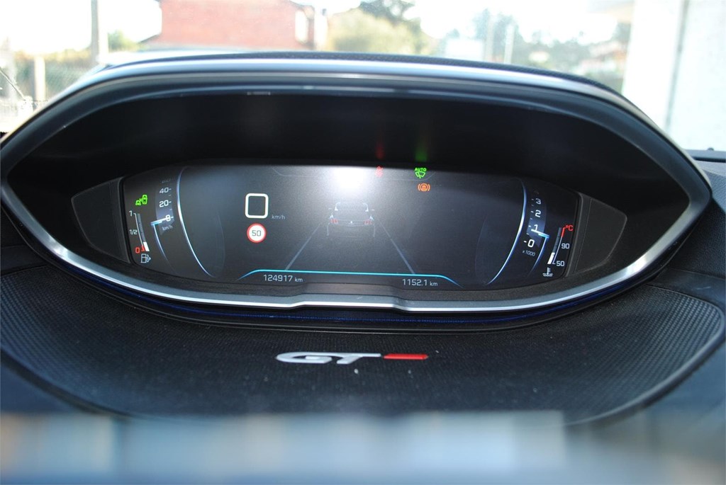 Foto 29 PEUGEOT 3008 1.5 HDI 130 CV