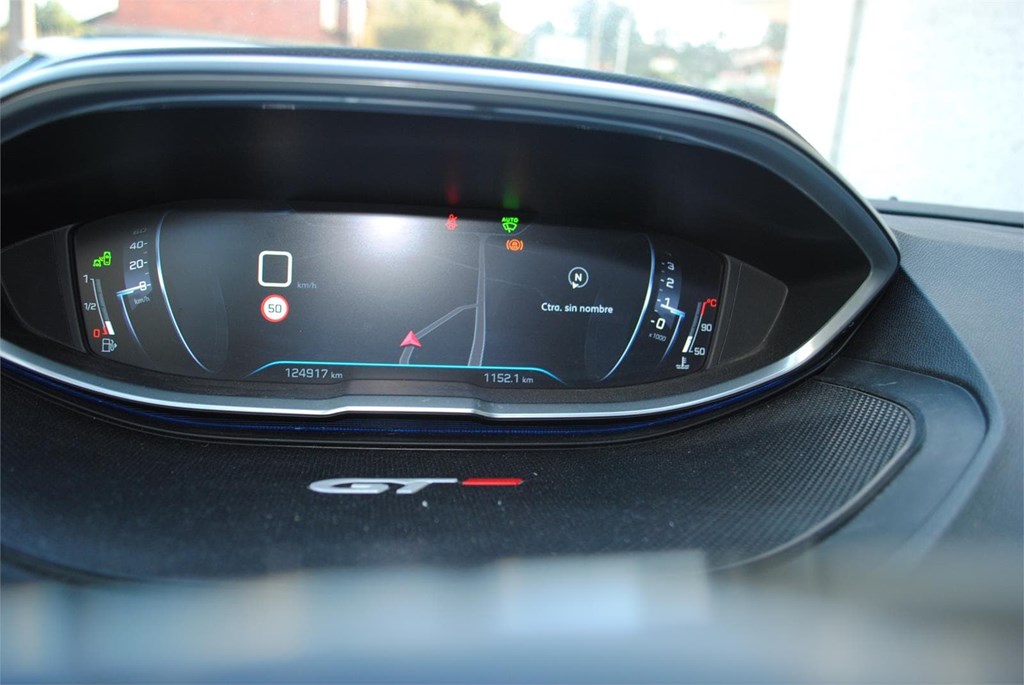 Foto 32 PEUGEOT 3008 1.5 HDI 130 CV