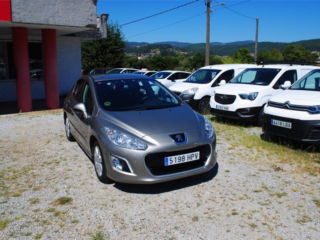 PEUGEOT 308 1.6 eHDI 115 CV 