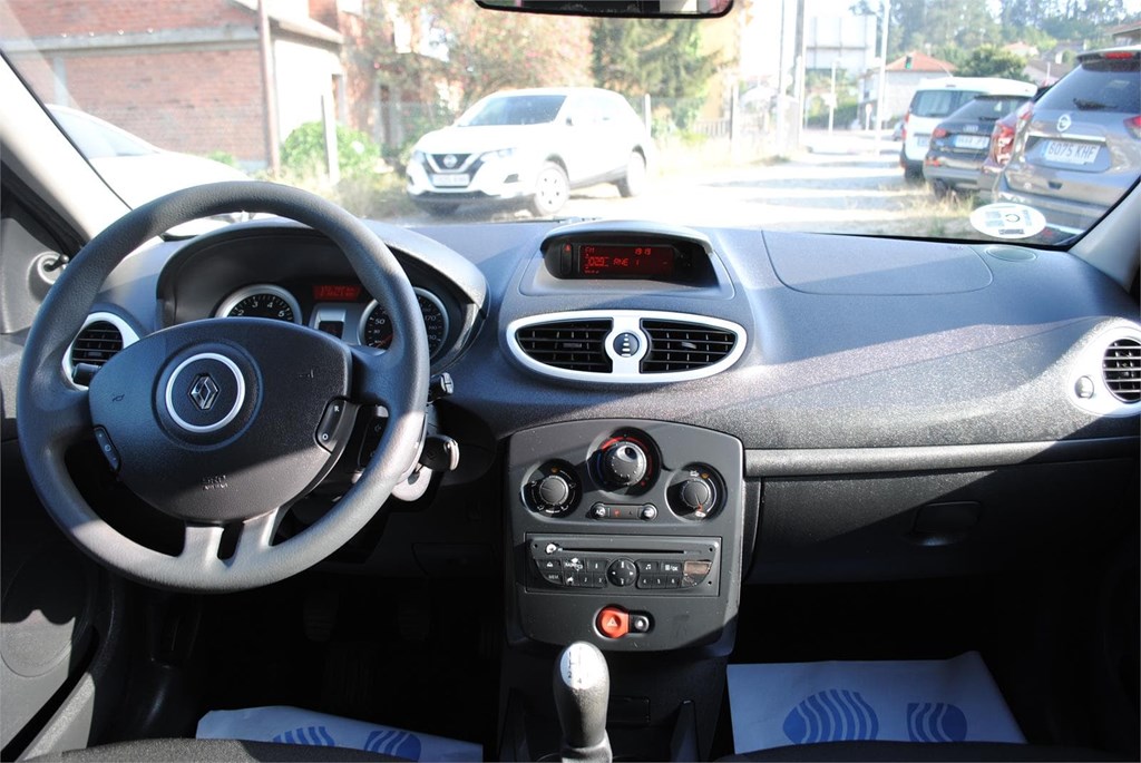 Foto 11 RENAULT CLIO