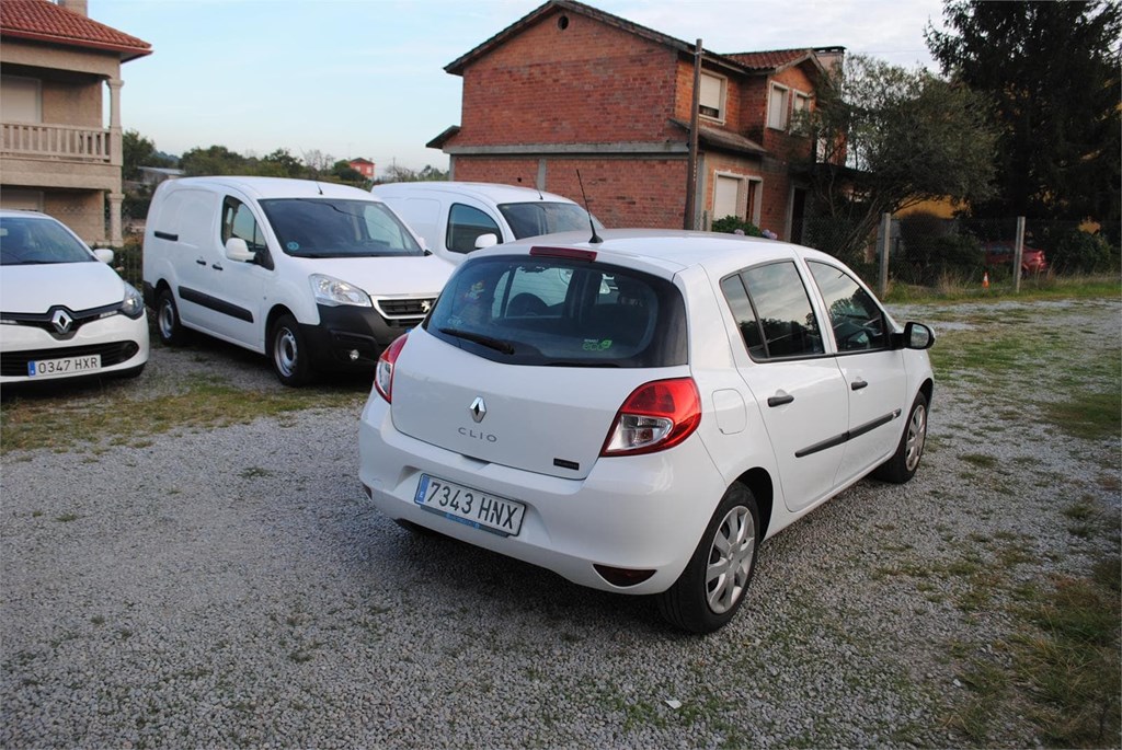 Foto 3 RENAULT CLIO