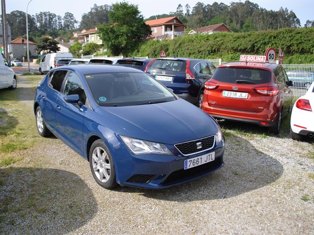 SEAT LEON