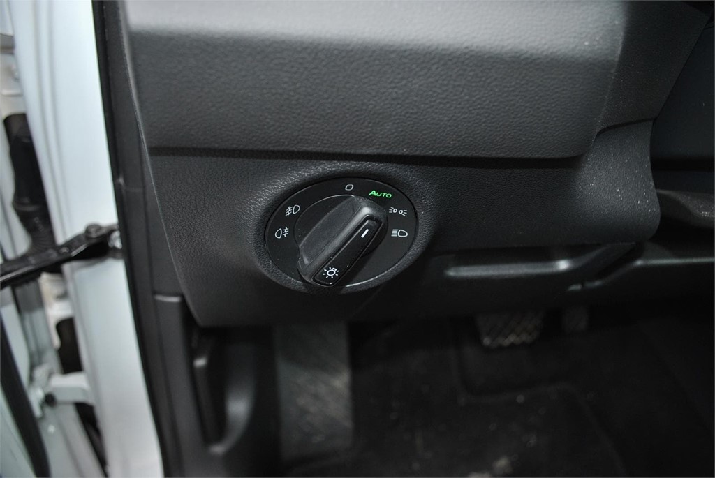 Foto 15 SKODA KAROQ