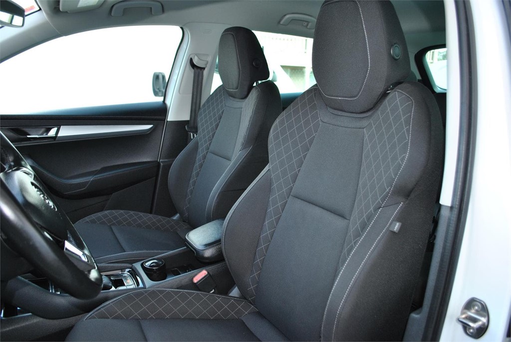 Foto 18 SKODA KAROQ