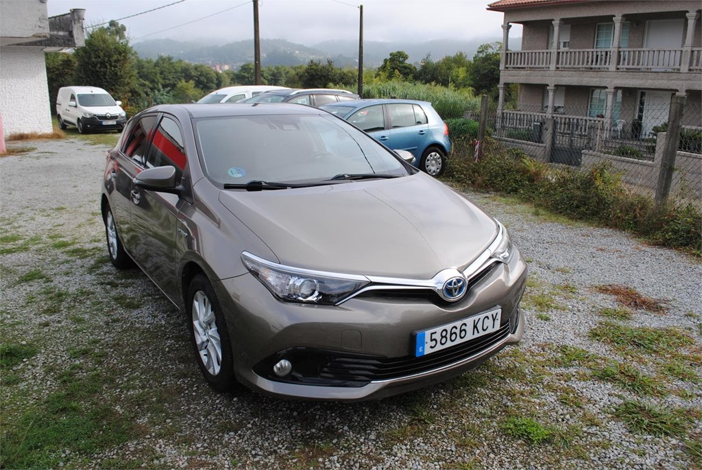 Foto 2 TOYOTA AURIS
