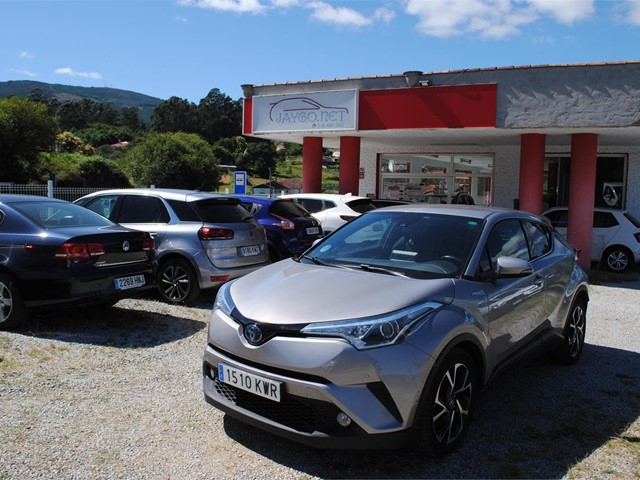 TOYOTA CHR